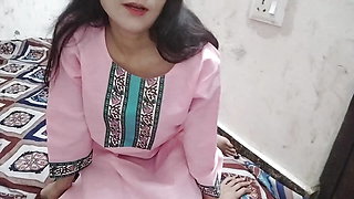 Cute girlfriend ka gand mar kar far diya