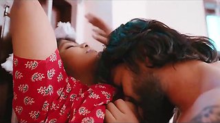 Attractive Indian cougar crazy sex clip
