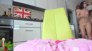 Nice body nerdy camgirl squirt close-up: Blowjob, Amateur  Brunette Porn