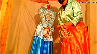 How to tie someone up very nicely