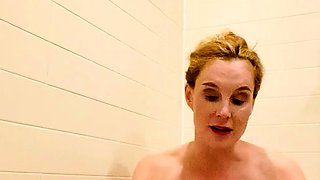 Cute amateur brunette naughty in solo jerking show on camera