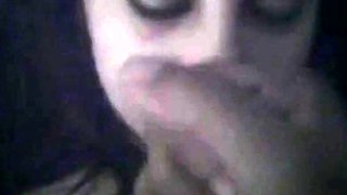 arab comes in his gf mouth