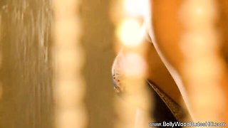 Watch pretty India's dirt