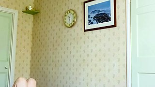 home made amateur blonde Masturbating