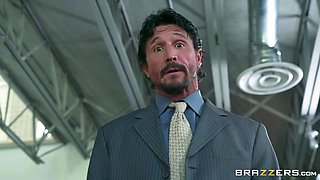 Shake Your Money Maker With Tommy Gunn, Megan Sage - Brazzers