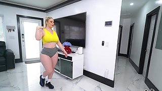 Big butt chick Jenna Starr works out and wants to be fucked