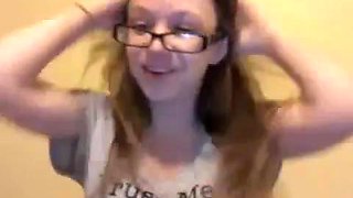 Nerdy Webcam Masturbates On Cam: Big Tits, Amateur  Dildo Porn