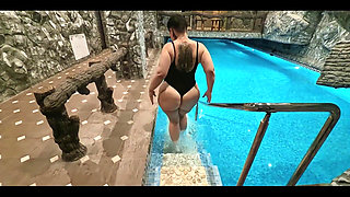 I Love Swimming in the Pool