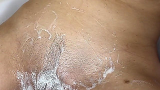 Shaving a Hairy Pussy with a Trimmer and a Razor! Runway!