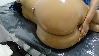 Cheating Wife Big Ass Enjoying an Erotic Massage
