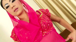 Eastern slut get laid