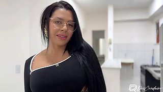Naughty Broker Fucks Hot With New Tenant