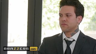 Big Tits at work - (Luna Star, Small Hands) - hot negotiations - brazzers