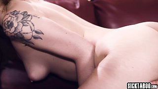 Online date finally fucks lesbian babe