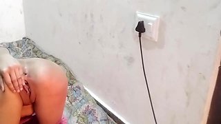 Bhabhi Ko Paise Dekar Akele Me Jabar Dasti Pela