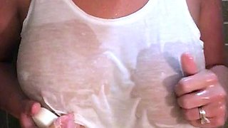 Amateur Big Boobs jerks Big Dick