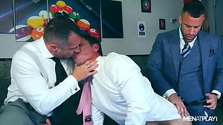 Into The Holes - MENatPLAY