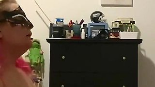 Ex-wide Does Strip Cam Show From Ex-husbands Bedroom