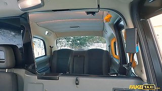 Fake cab sexy lingerie model is glad to have hard quick porn with the driver