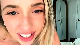 Blonde tight pussy babe solo toy fun in glamour masturbation