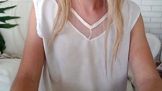 Amateur Solo Shemale Masturbation