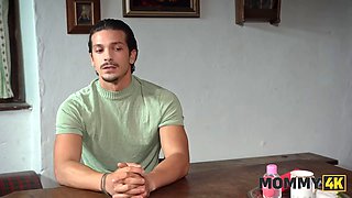 Mommy4k. horny cougar was riding a teen bf on her kitchen table