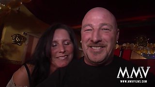 Horny swingers party - MMVfilms