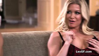 Facesitting and scissoring lesbian 3some orgy