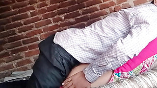 Apne ghar par sexy girlfriend ko bulakar jamkar gand chudai ki maja aa gya full hindi video