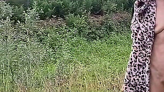 Naked Gaping Pussy Close up and Pissing