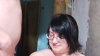 Chubby MILF with Big Tits Pissed in the Bath