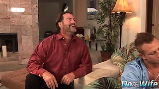 Cuck Hubby Watches His Wife Zoey Holloway Fuck a Young Stud