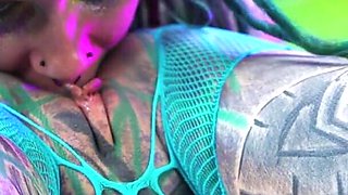 Illuz Has a Huge Strapon to Use on Anuskatzz