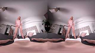 Do Not Miss Luna's Passionate Sex Treat