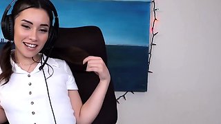 Aria Lee Cute Gamer Girl vibrate her clit
