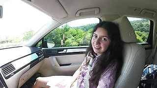How Many Time She Pee on the 14h Road Trip
