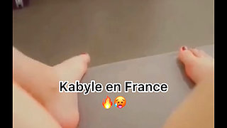 Pretty Kabyle with her pink masturbates solo