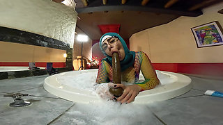 Pussy to Mouth in the Jacuzzi Mia Niqab