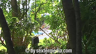 Bikini girl Cindy wants her wet ass to be inseminated