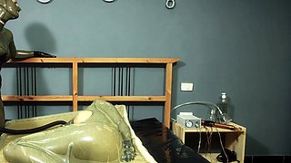 Amateur CDin latex dildoing