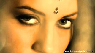Graceful best girl - exotic scene - Bollywood Nudes HD