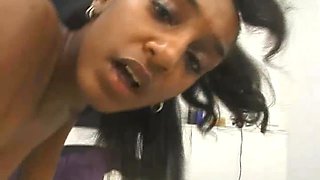 Gorgeous ebony beauty thrilling xxx scene