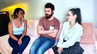 Two wolves at the service of the beautiful Camila, 21 years old! - Jacquie et Michel TV