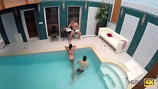 Hunt4k. chick with flawless butt does her greatest to make wealthy fellow happy