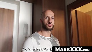 MaskXXX.com - Tattooed muscle guy David Boss's jacking it well until cumshot