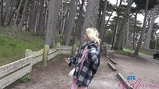 Blonde Nicole Nichols moans while her puss is being fingered