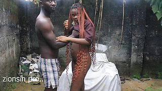 MY LANDLORD FIRST DAUGHTER ALWAYS COME FOR MY DICK WHEN EVER SHE NOTICE I AM AROUND