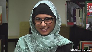 Mia Khalifa - enjoy this private trip of an amazing arab figure