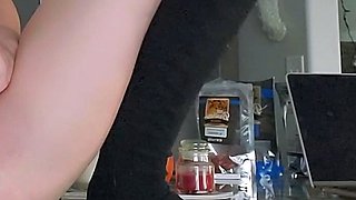Sexy hottie Anetta Keys enjoys a solo toy masturbation