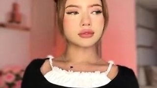 Amateur Webcam Teen Masturbates And Teases